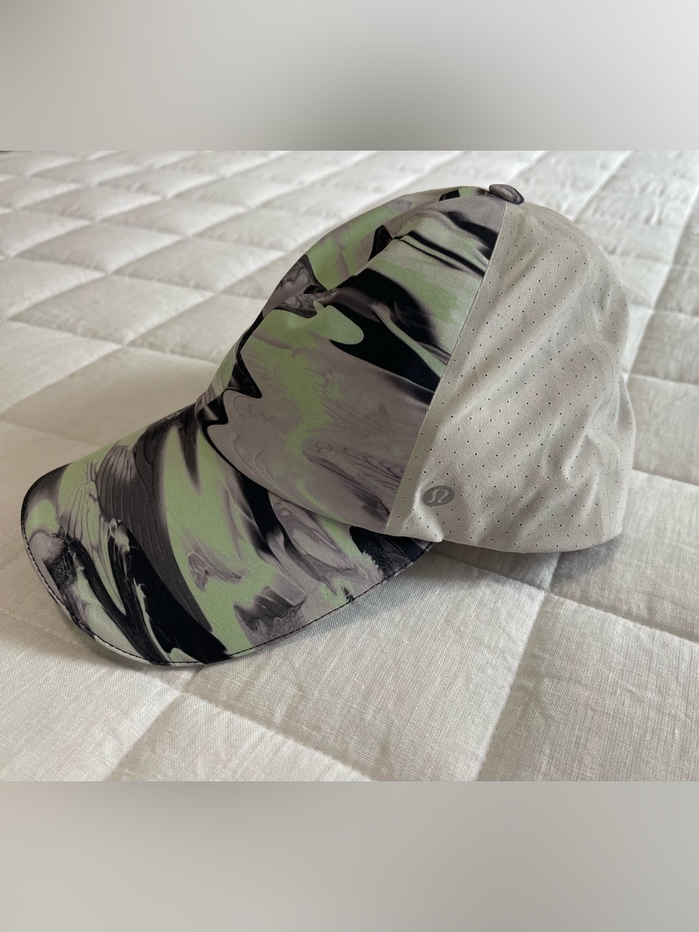 Lululemon Adjustable Sweatband Cap